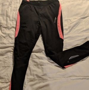 Saucony running pants
